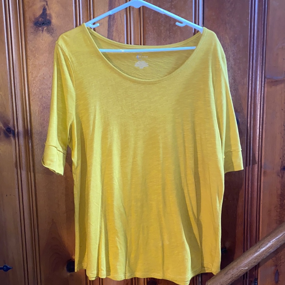 Short sleeve shirt